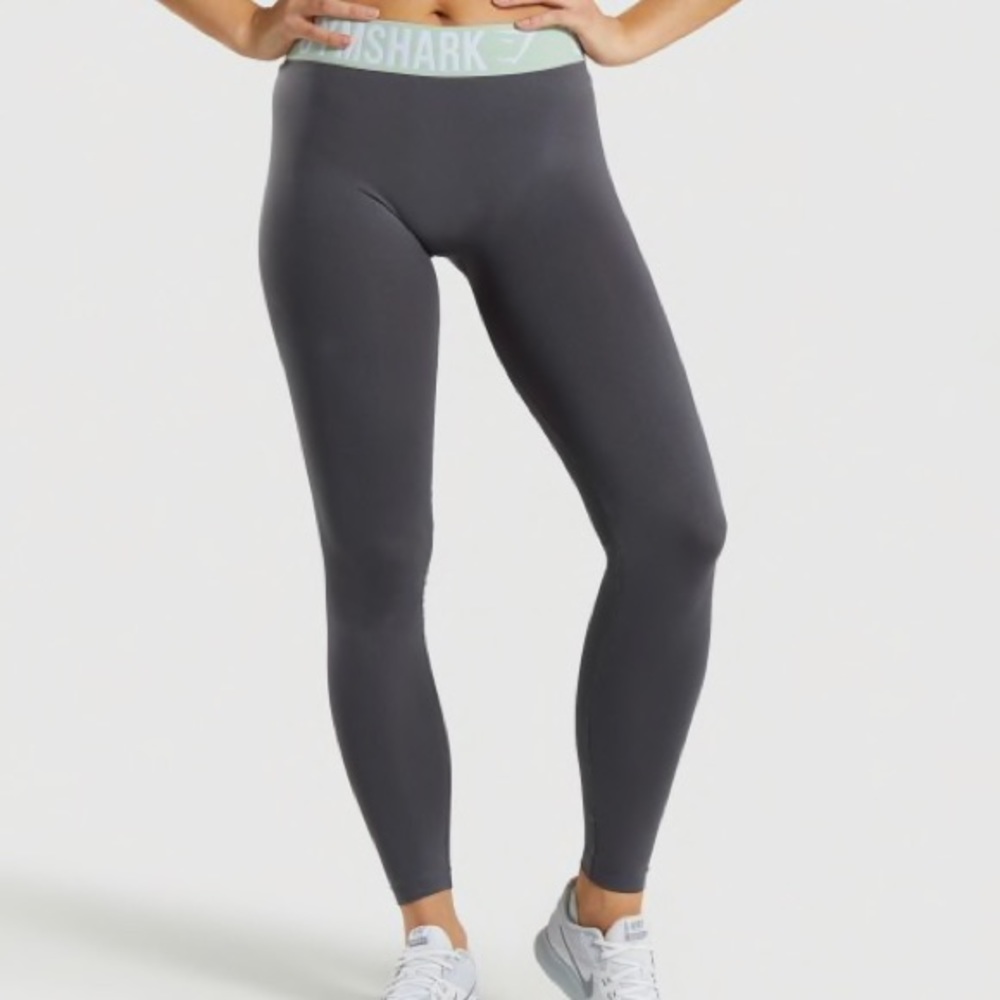 Gymshark Fit Leggings in Charcoal/Pistachio Green
